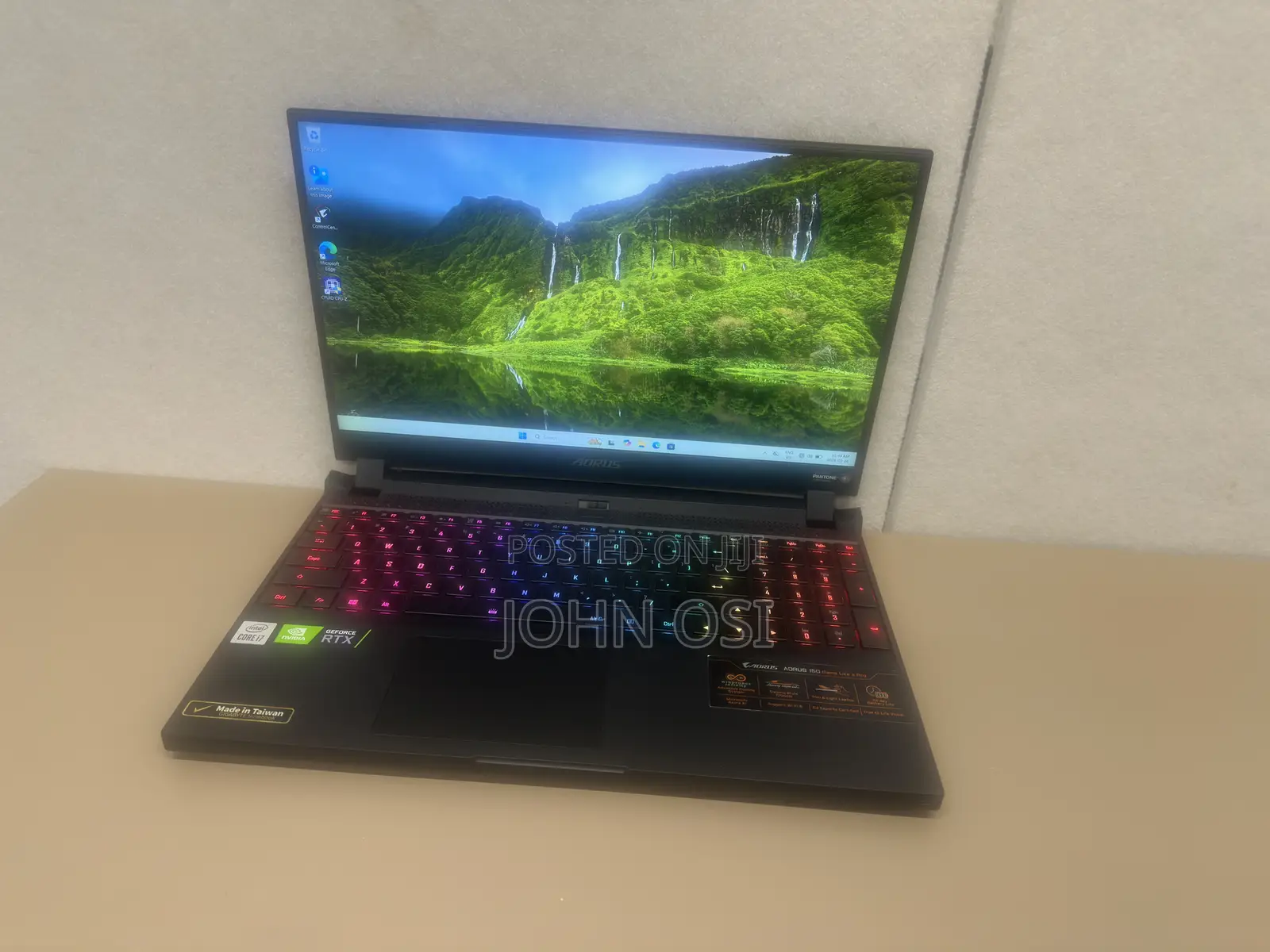 Laptop Gigabyte AORUS 15G 32GB Intel Core 7 SSD 32GB
