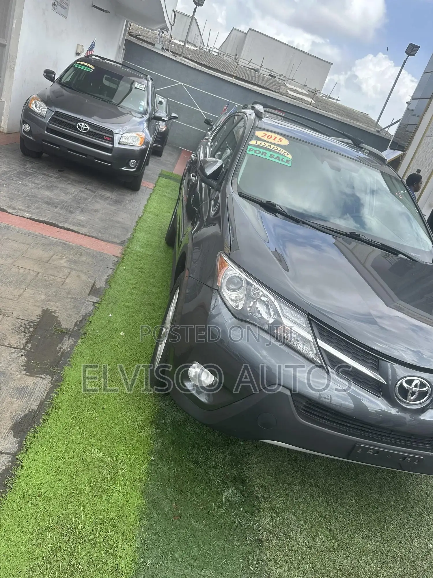 Toyota RAV4 Limited 4dr SUV AWD (2.5L 4cyl 6A) 2015 Gray