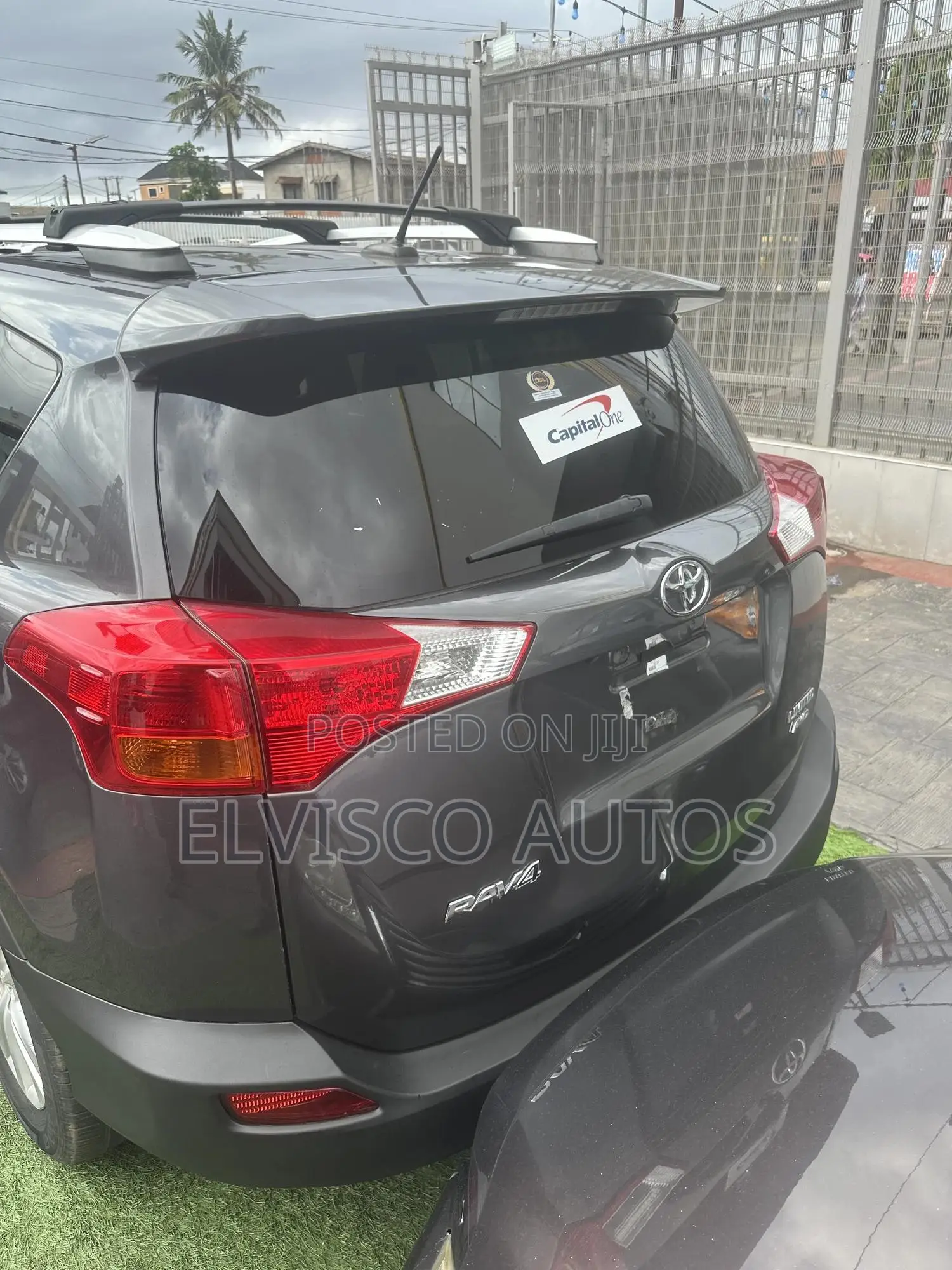 Toyota RAV4 Limited 4dr SUV AWD (2.5L 4cyl 6A) 2015 Gray