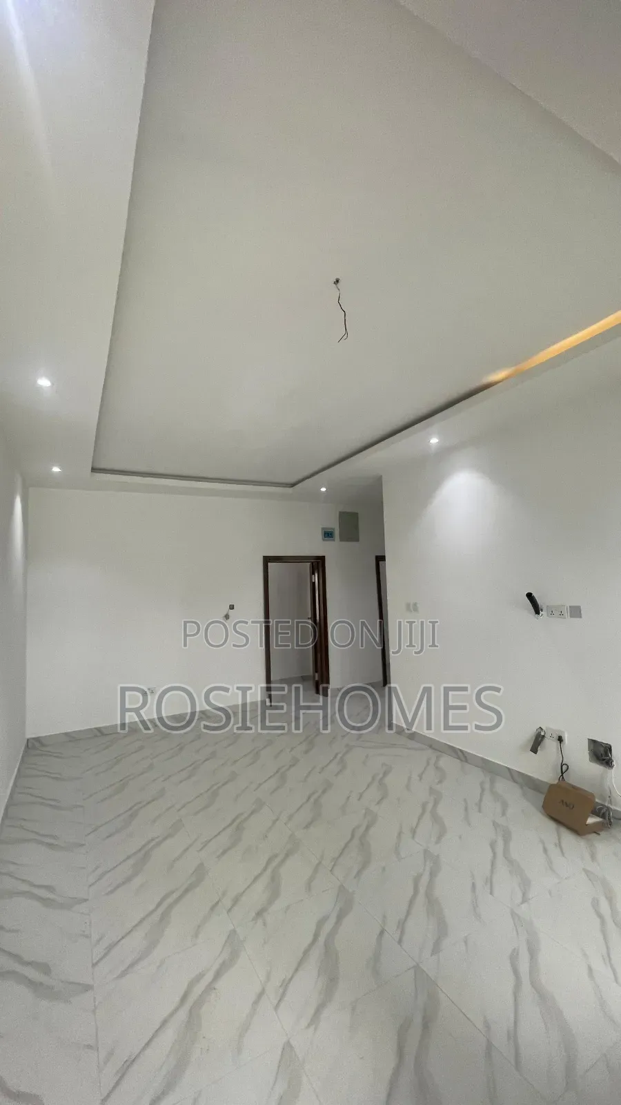 4bdrm Duplex in View Estate, Ikota for sale