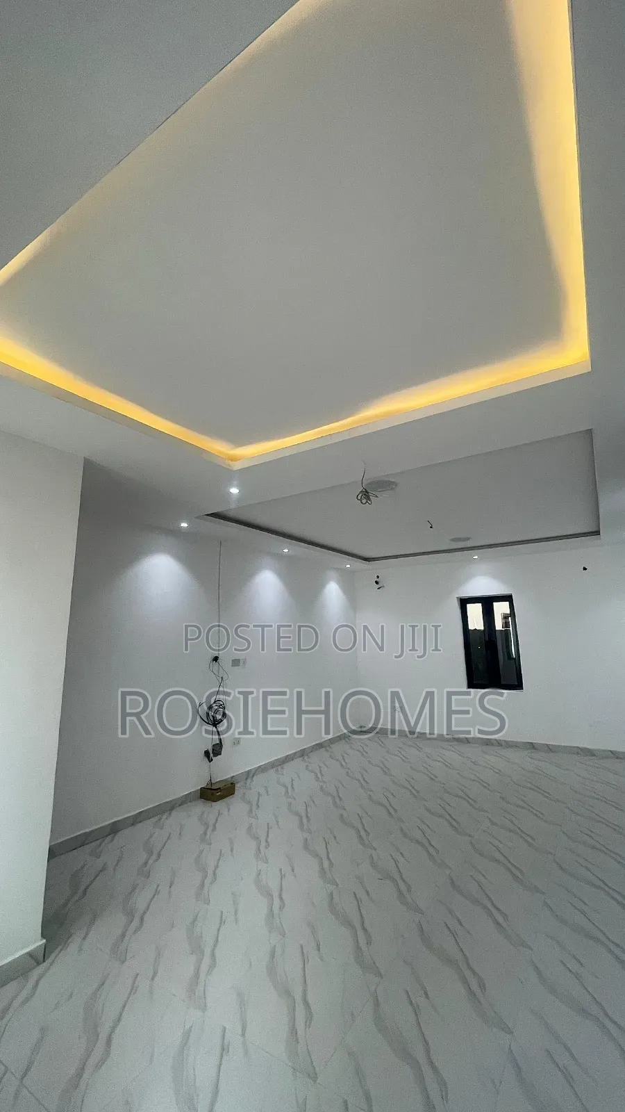 4bdrm Duplex in View Estate, Ikota for sale