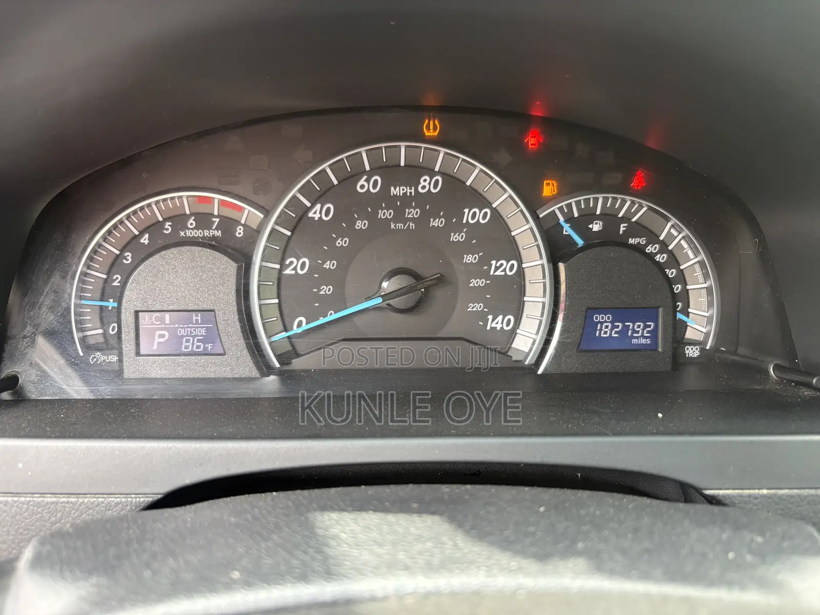 Toyota Camry SE 4dr Sedan (2.5L 4cyl 6A) 2013 Red
