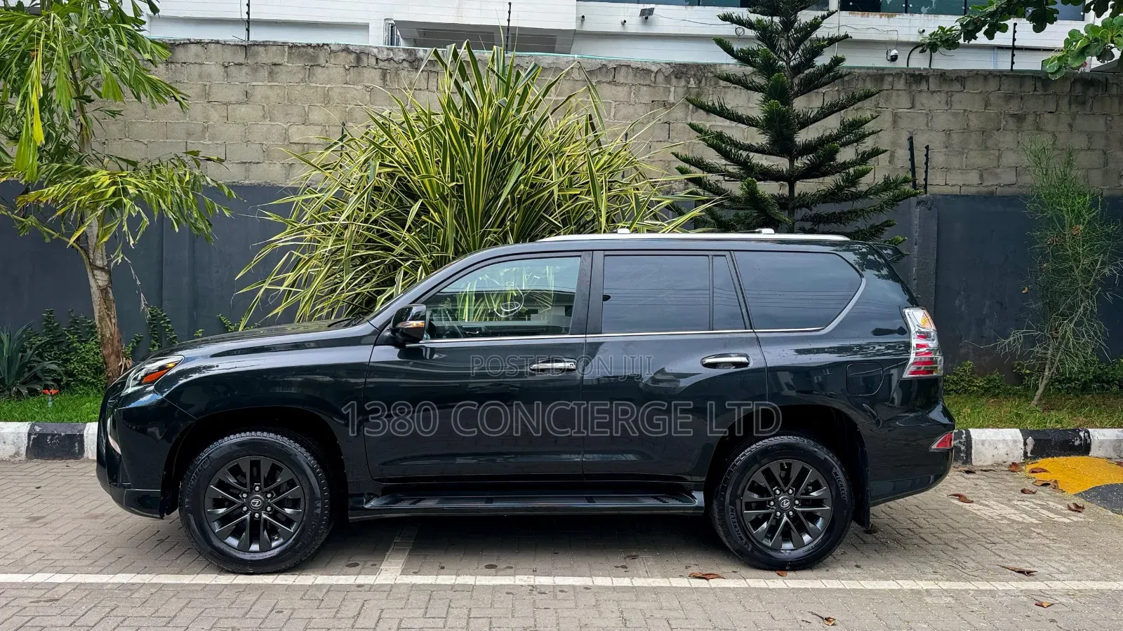 Lexus GX 2023 Black