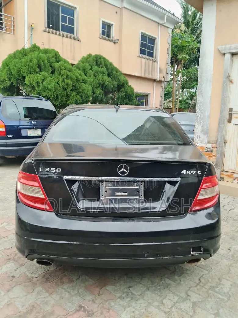 Mercedes-Benz C350 2010 Black