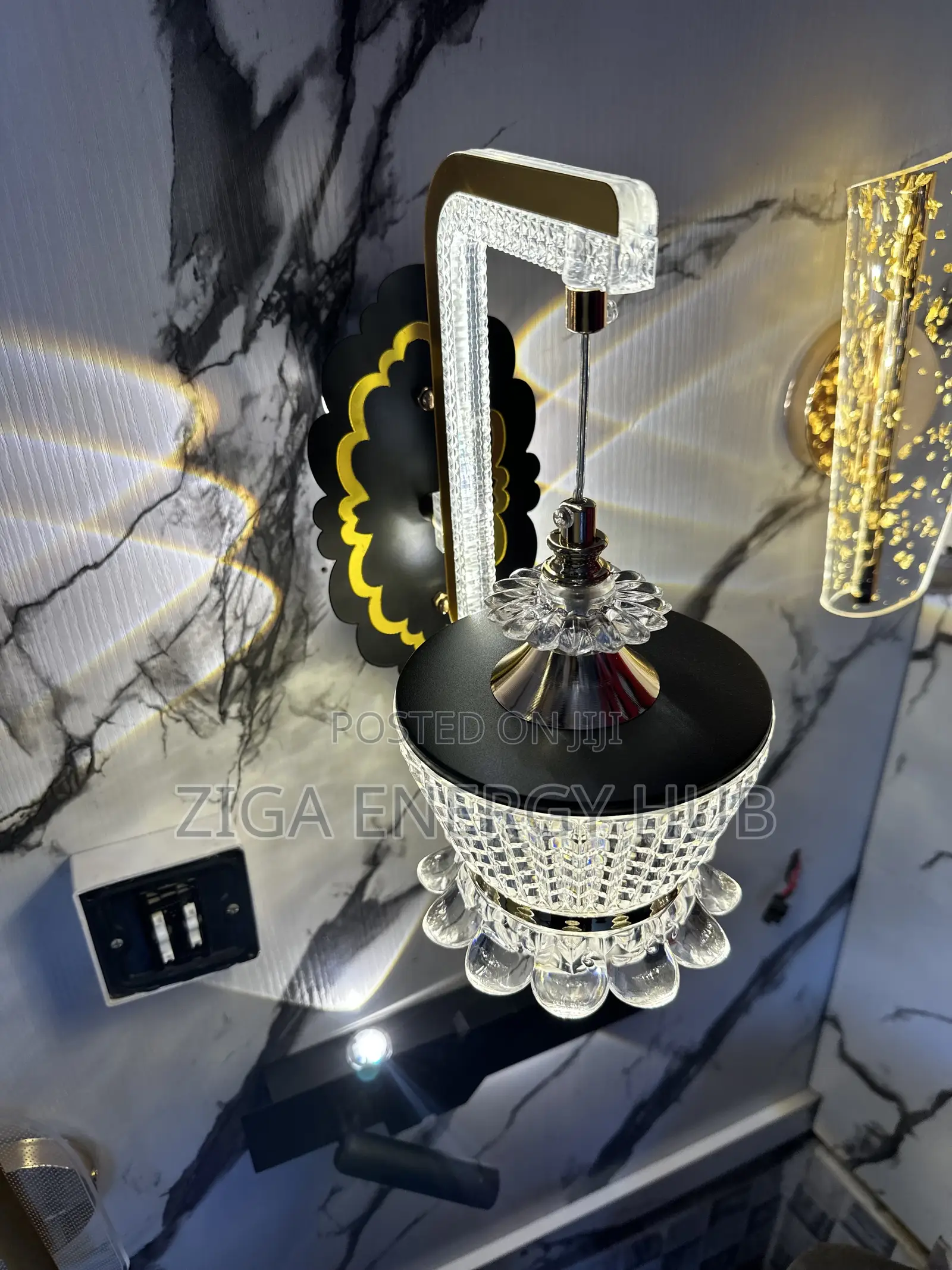 Luxurious Modern Wall Lamp