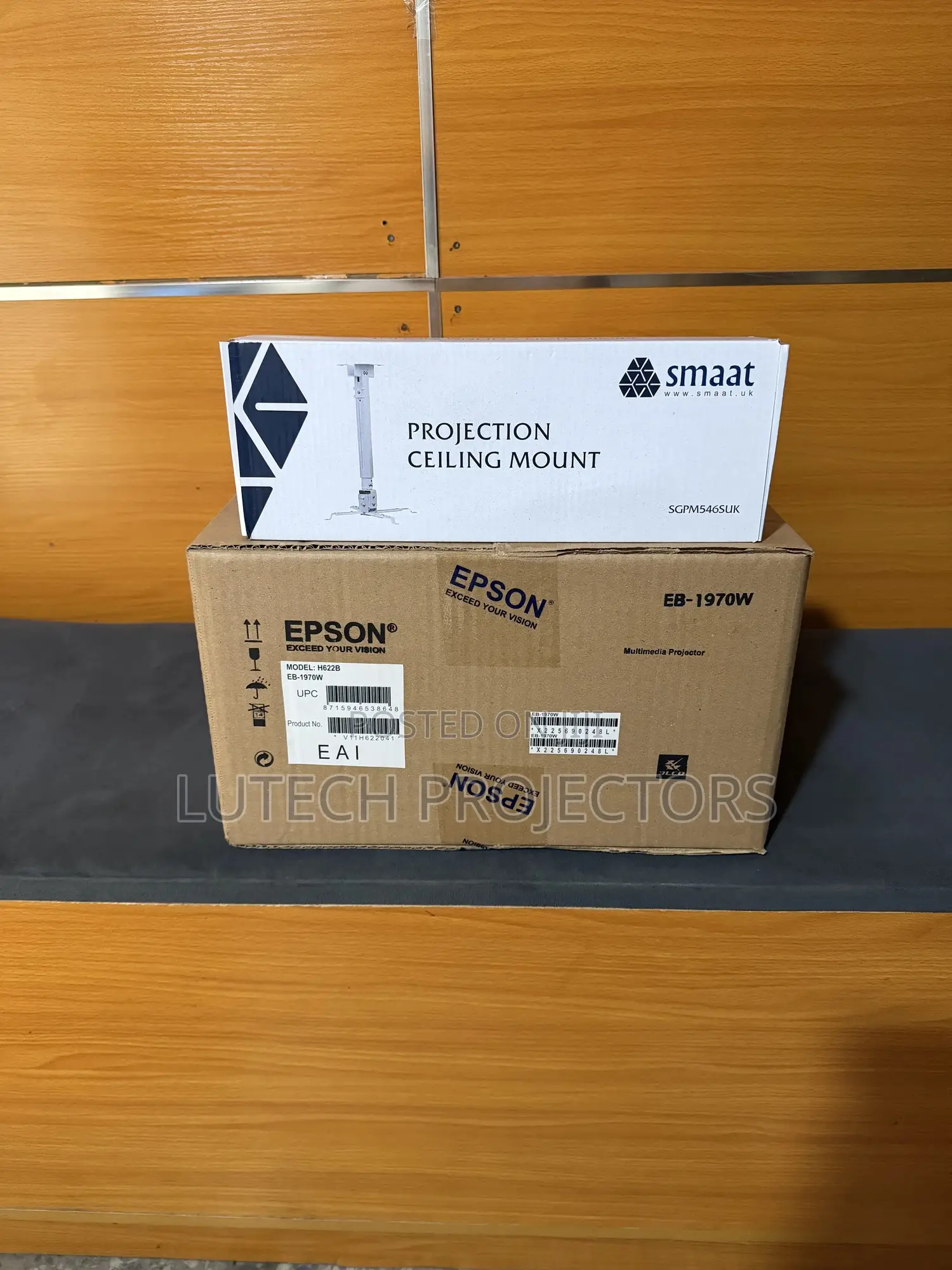Wireless Epson Projector For Presentation, Meeting Room,And Office Use
