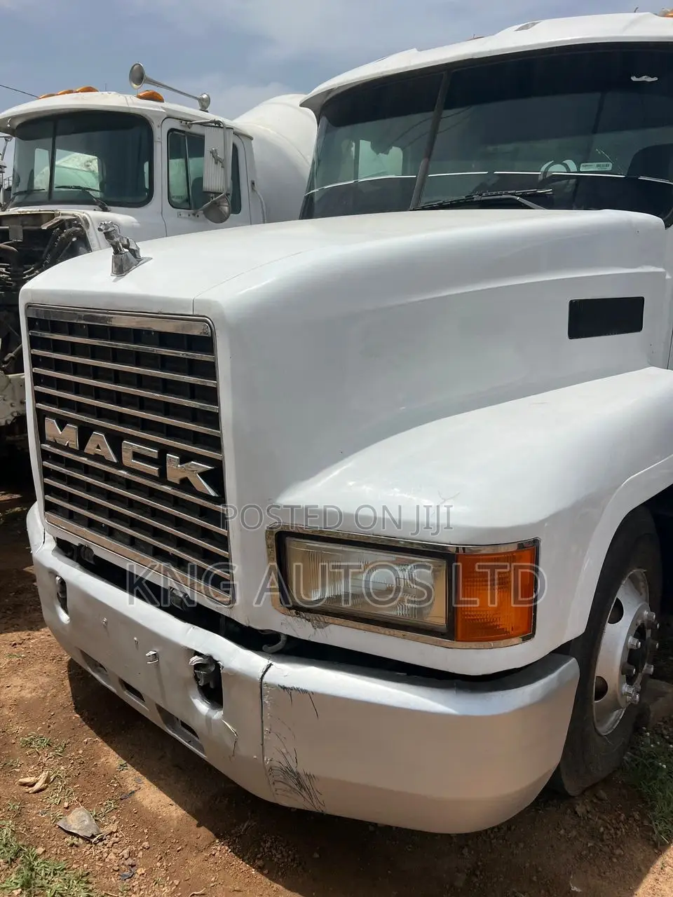 Mack Ch Head