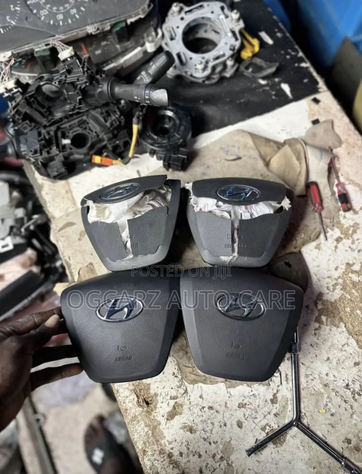 Air Bag Hyundai Sonata ,Santafe ,Elantra 2015 / 2018 / 2020 Available