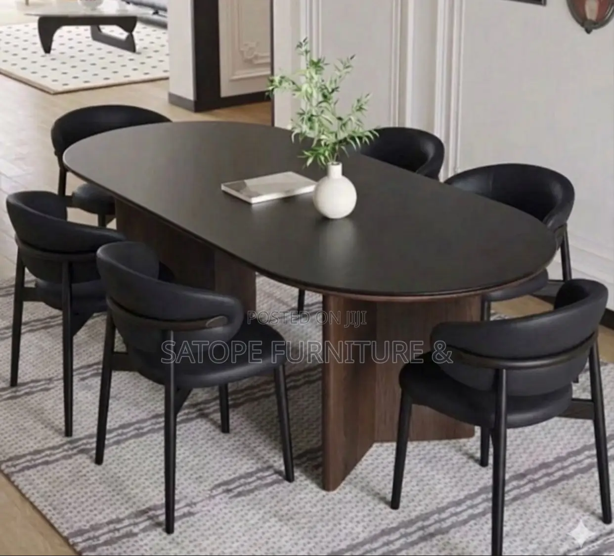 6 Seater Dining Table and Table