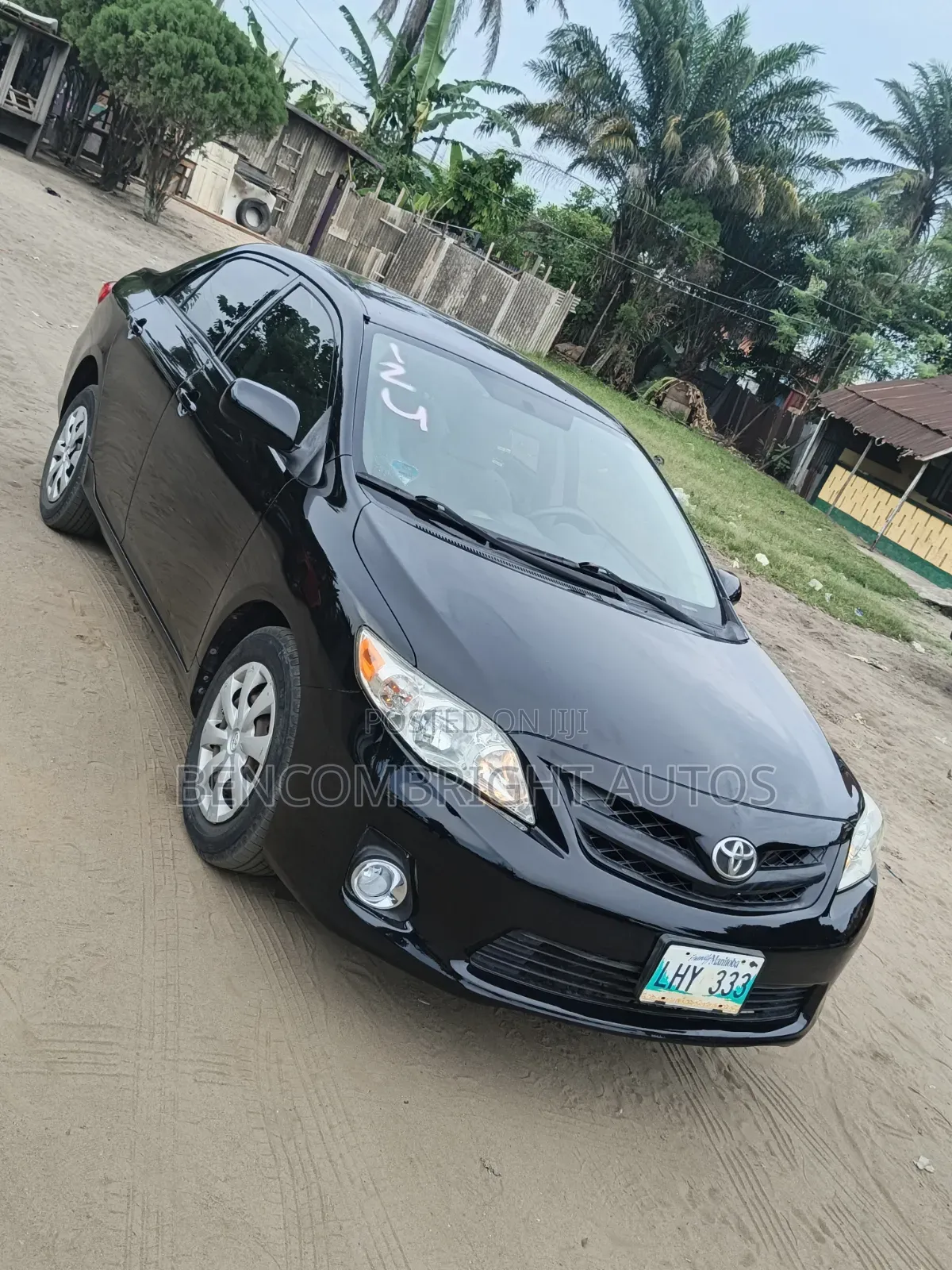 Toyota Corolla LE 4dr Sedan (1.8L 4cyl 4A) 2011 Black
