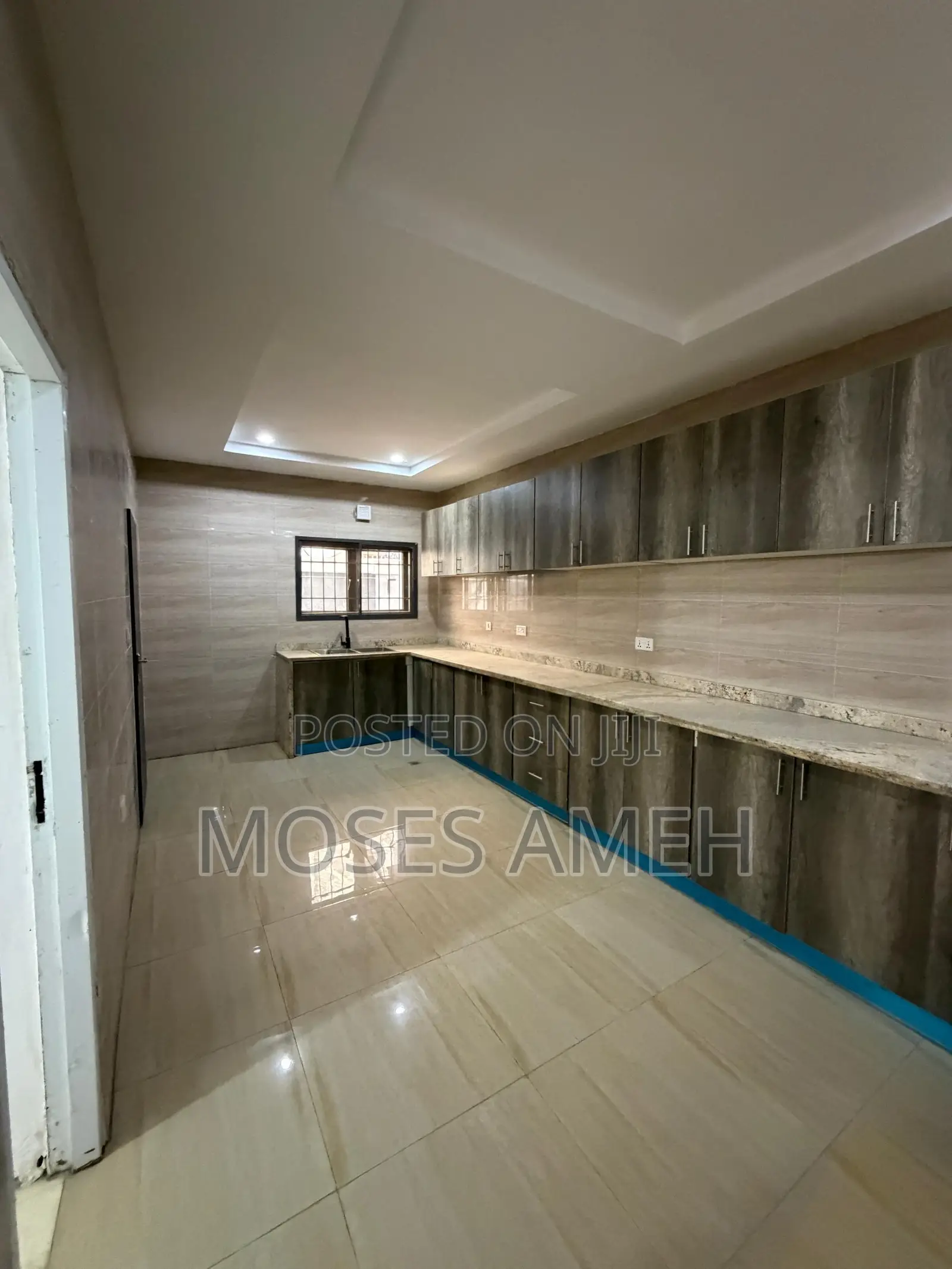 4bdrm Duplex in Jahi for sale