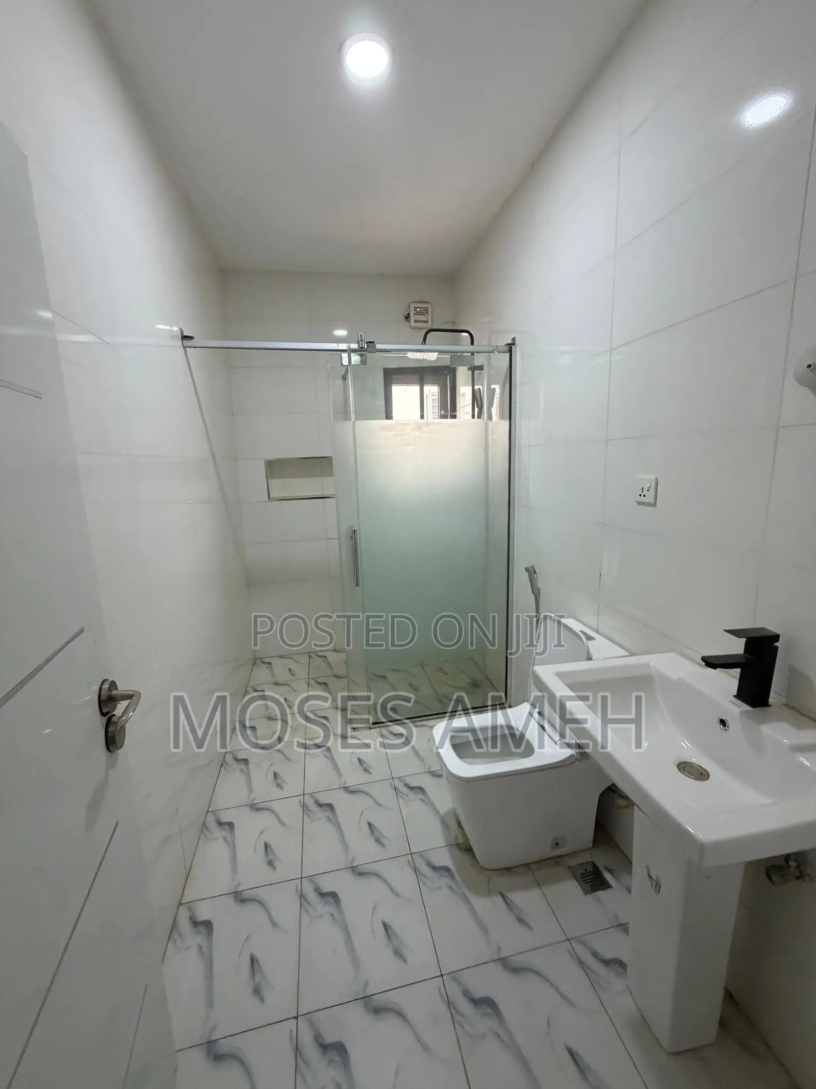 4bdrm Duplex in Jahi for sale