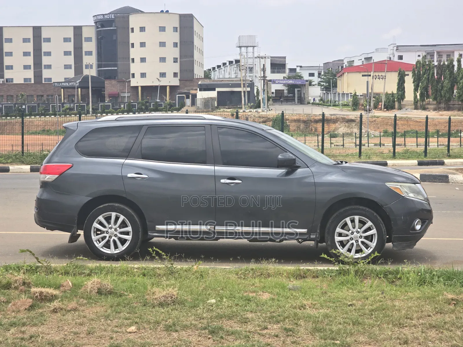 Nissan Pathfinder 2014 Gray