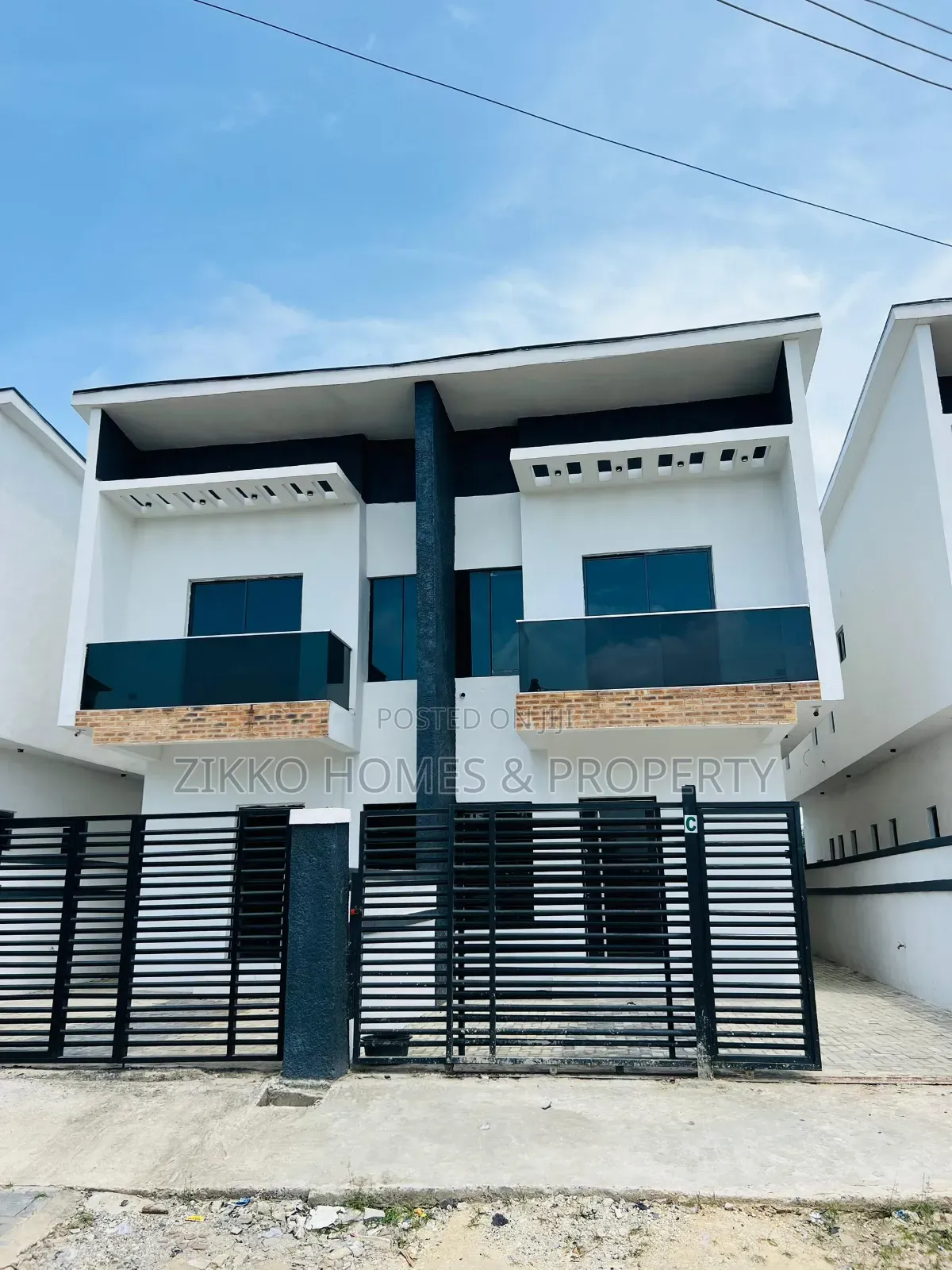 4bdrm Duplex in Ajah, Abraham Adesanya Estate for sale