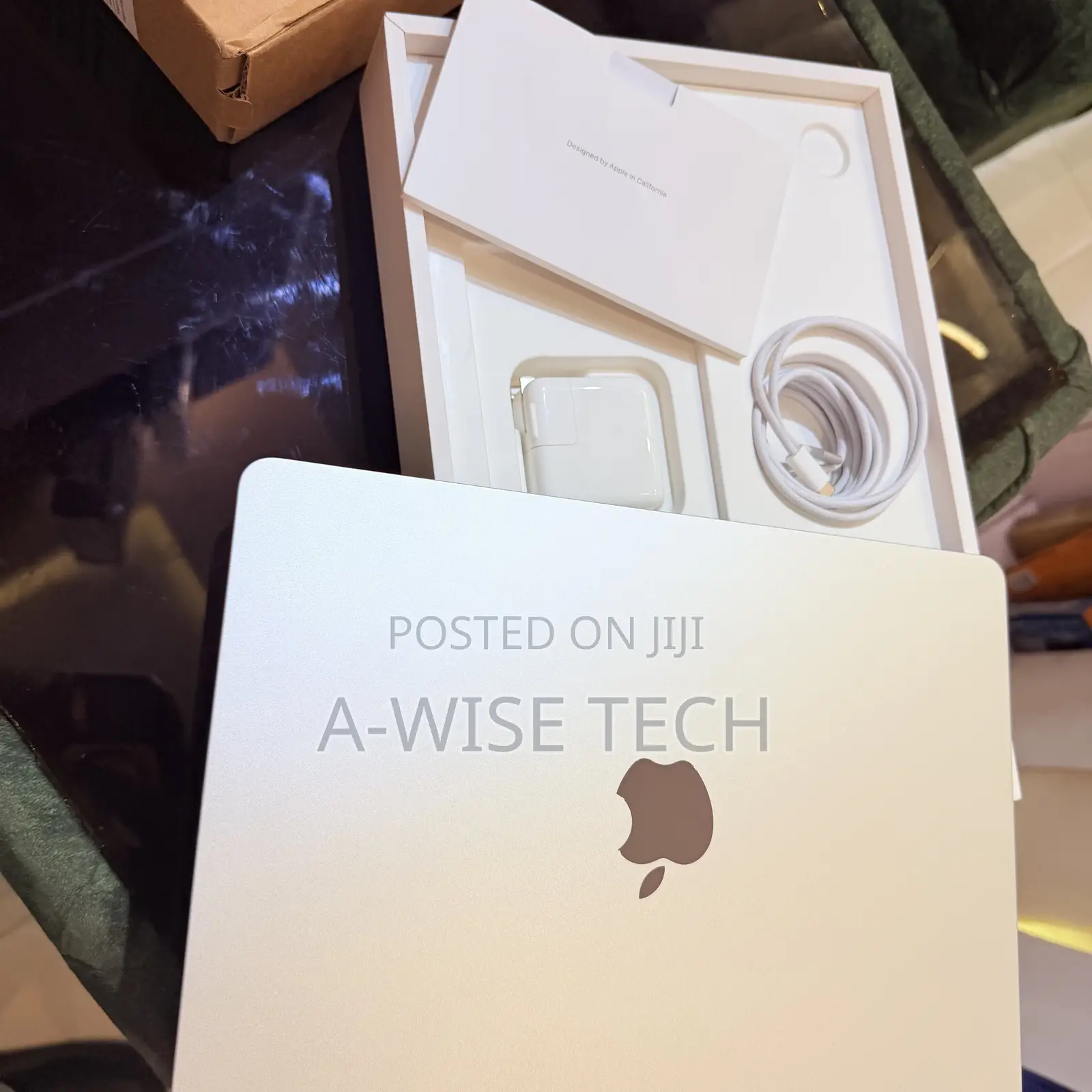 Laptop Apple MacBook Air 2025 M4 13-inch 16GB Apple M4 SSD 256GB