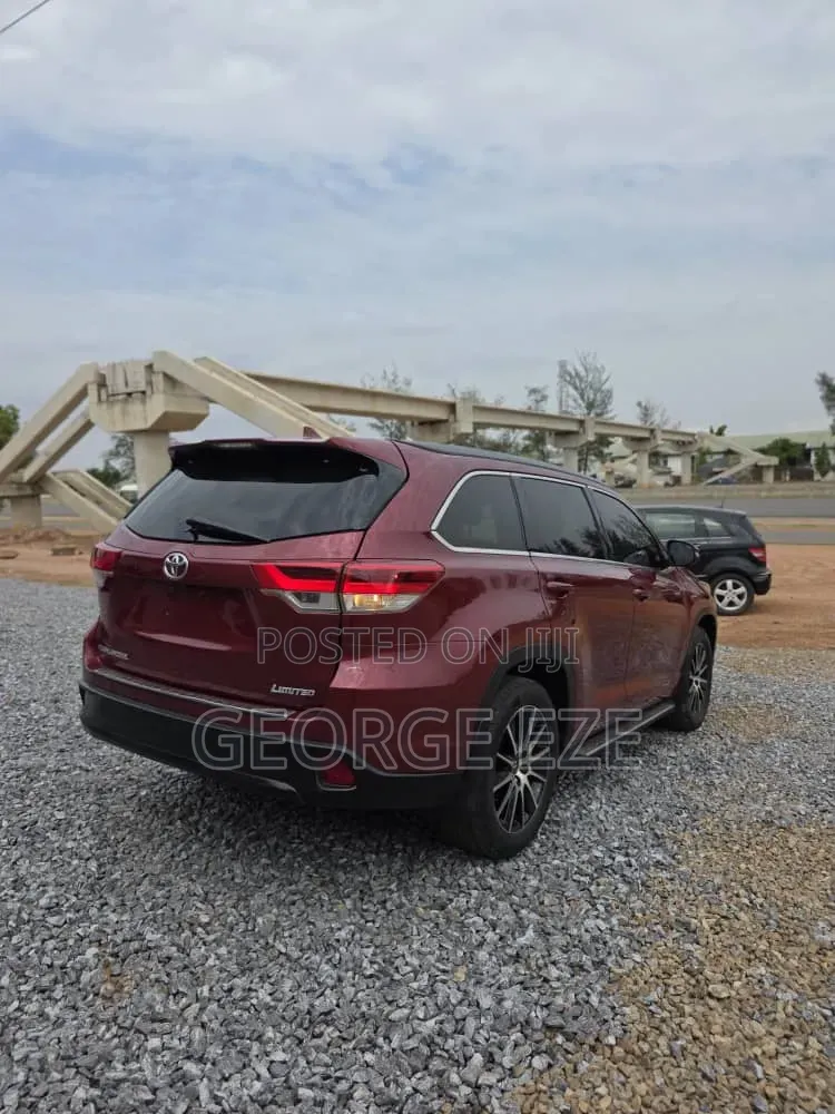 Toyota Highlander 2017 Red