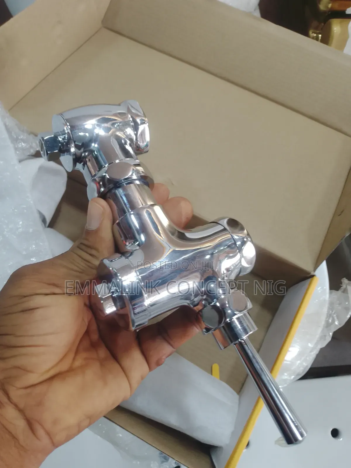 Flushing Valve