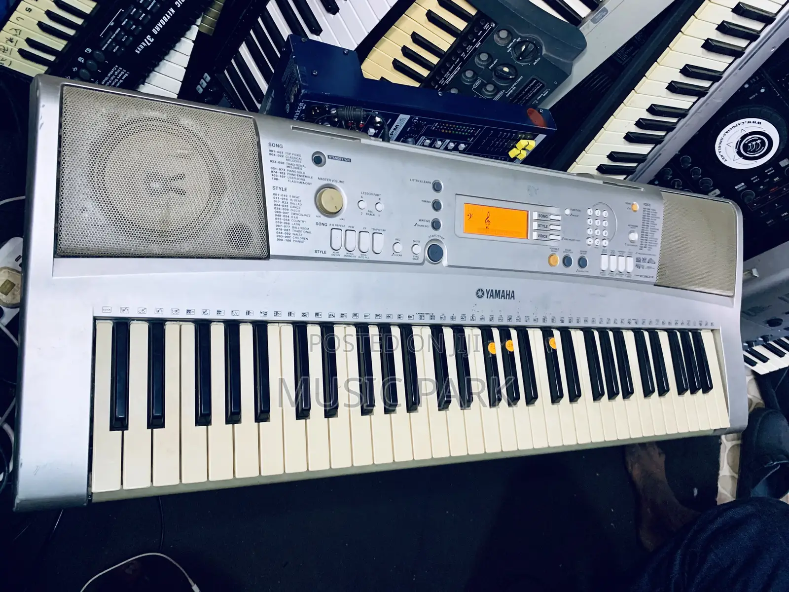 Yamaha PSR-E303 Keyboard | Lagos | Uk-Used, Tested 100%