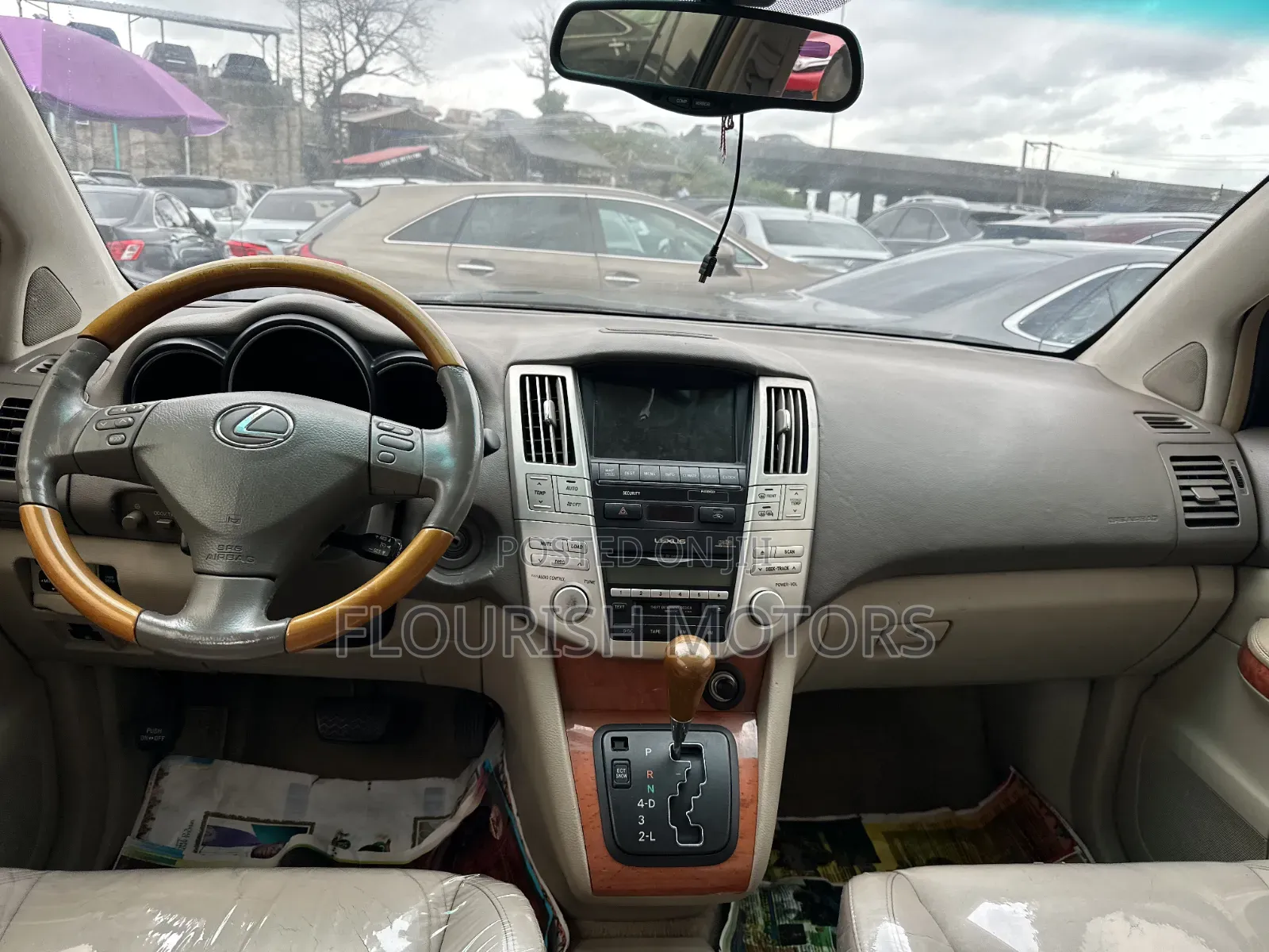 Lexus RX 330 2004 Gold
