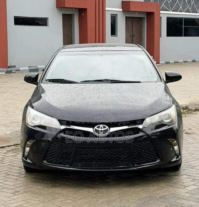 Toyota Camry SE 4dr Sedan (2.5L 4cyl 6A) 2015 Black