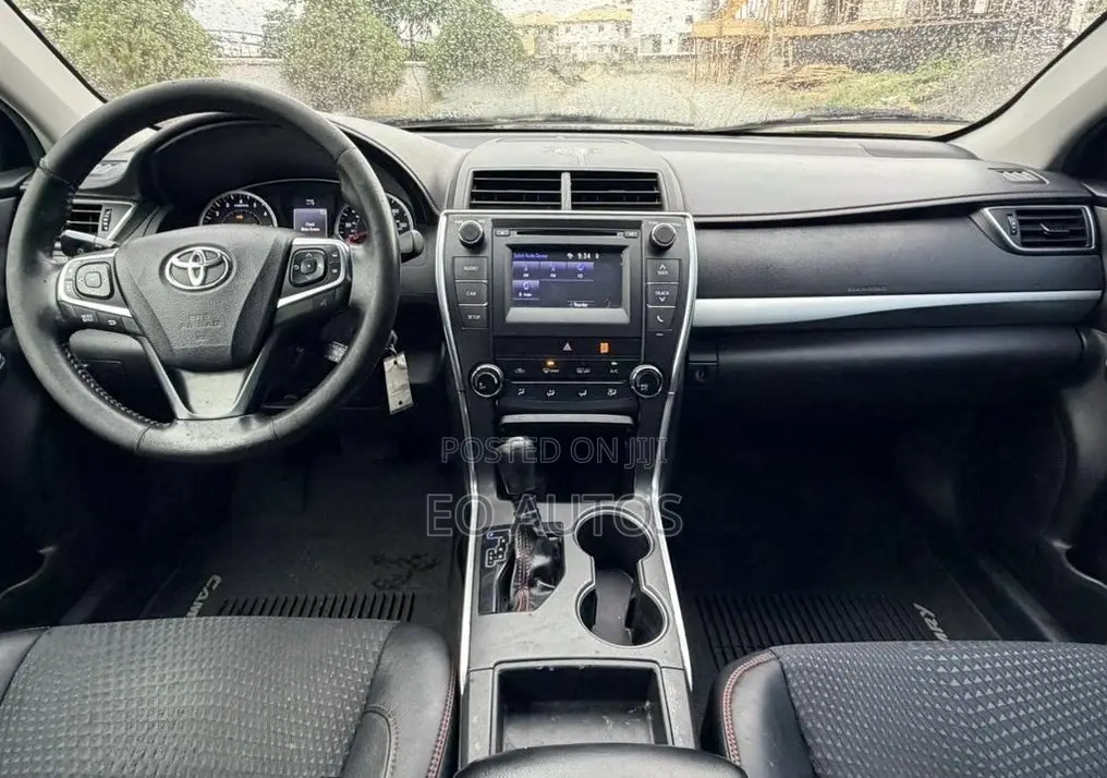 Toyota Camry SE 4dr Sedan (2.5L 4cyl 6A) 2015 Black