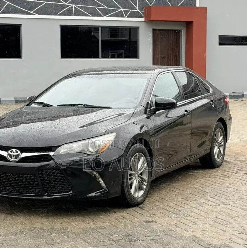 Toyota Camry SE 4dr Sedan (2.5L 4cyl 6A) 2015 Black