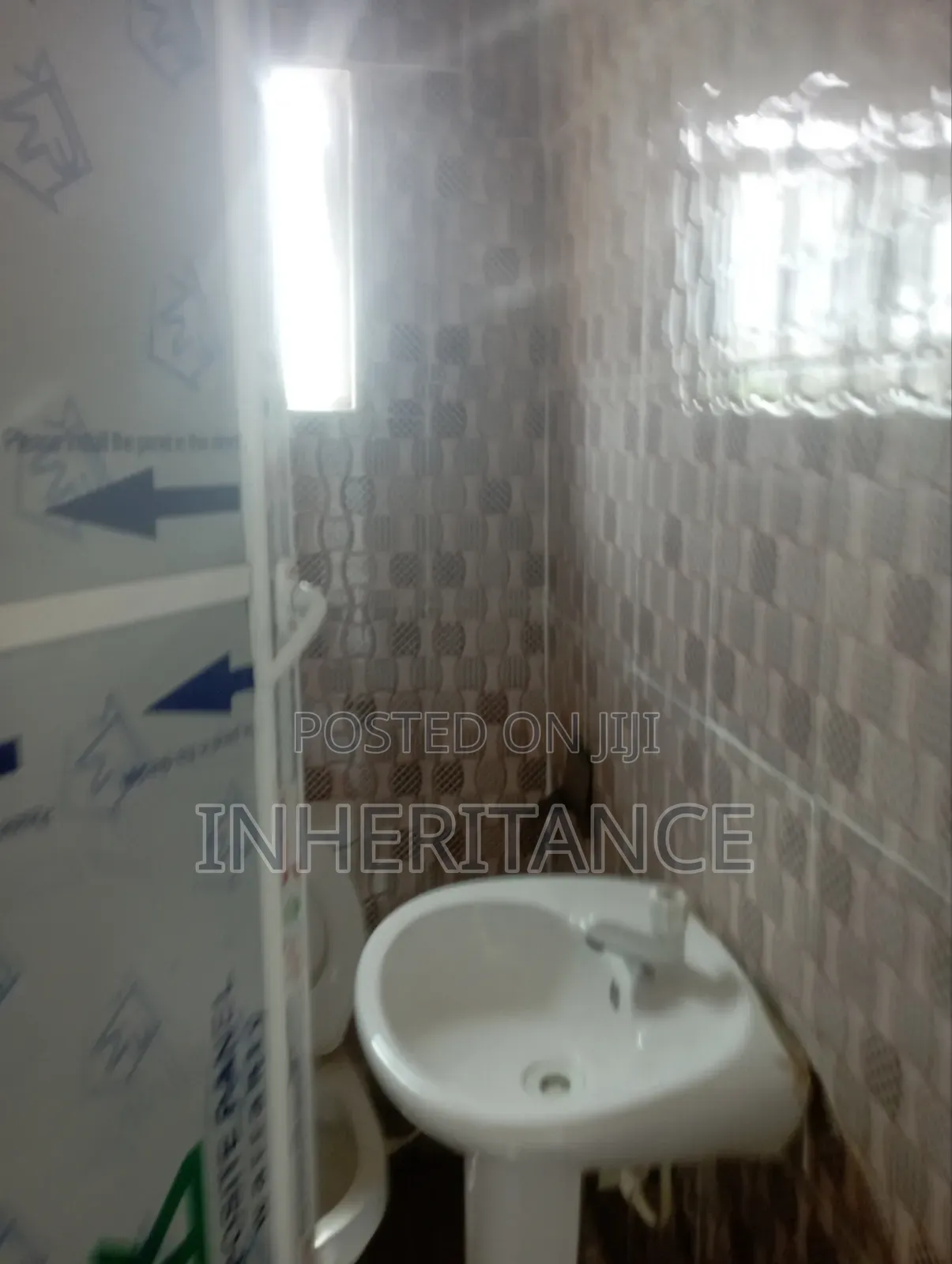 2bdrm House in Charity Estate, Agric for rent