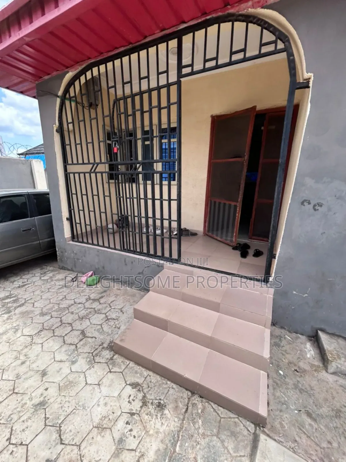 3bdrm Bungalow in Dove Estate, Akala Express for sale