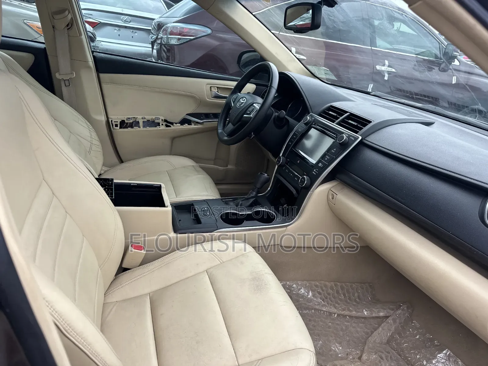 Toyota Camry XLE V6 4dr Sedan (3.6L 6cyl 6A) 2016 Gray