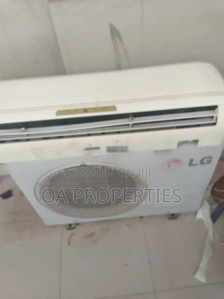 Fairly Used Lg 1.5hp Air Conditioner(Ac) for Sale at Bodija Ibadan. 