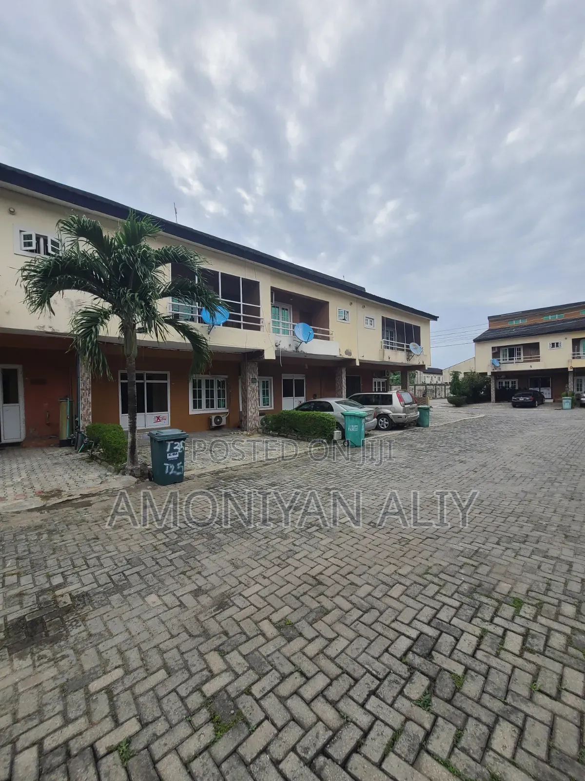 3bdrm Duplex in Phase4 By Peperoni, Lekki Gardens Estate for sale