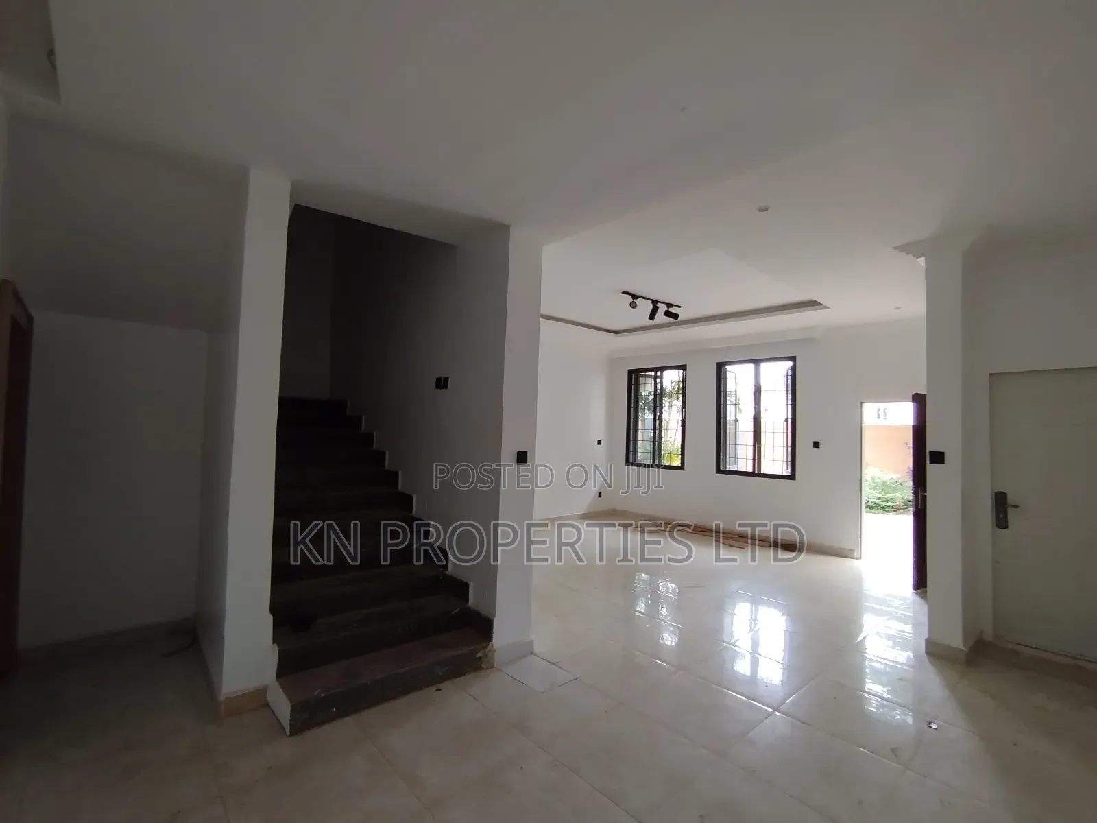 4bdrm Duplex in Guzape Main for rent
