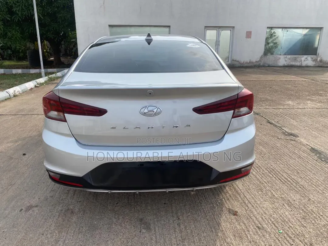 Hyundai Elantra Sport 2019 Silver