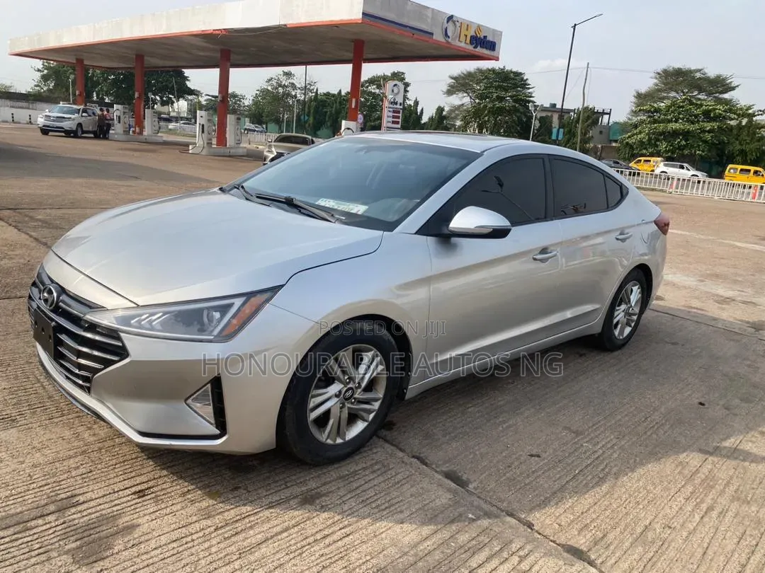Hyundai Elantra Sport 2019 Silver