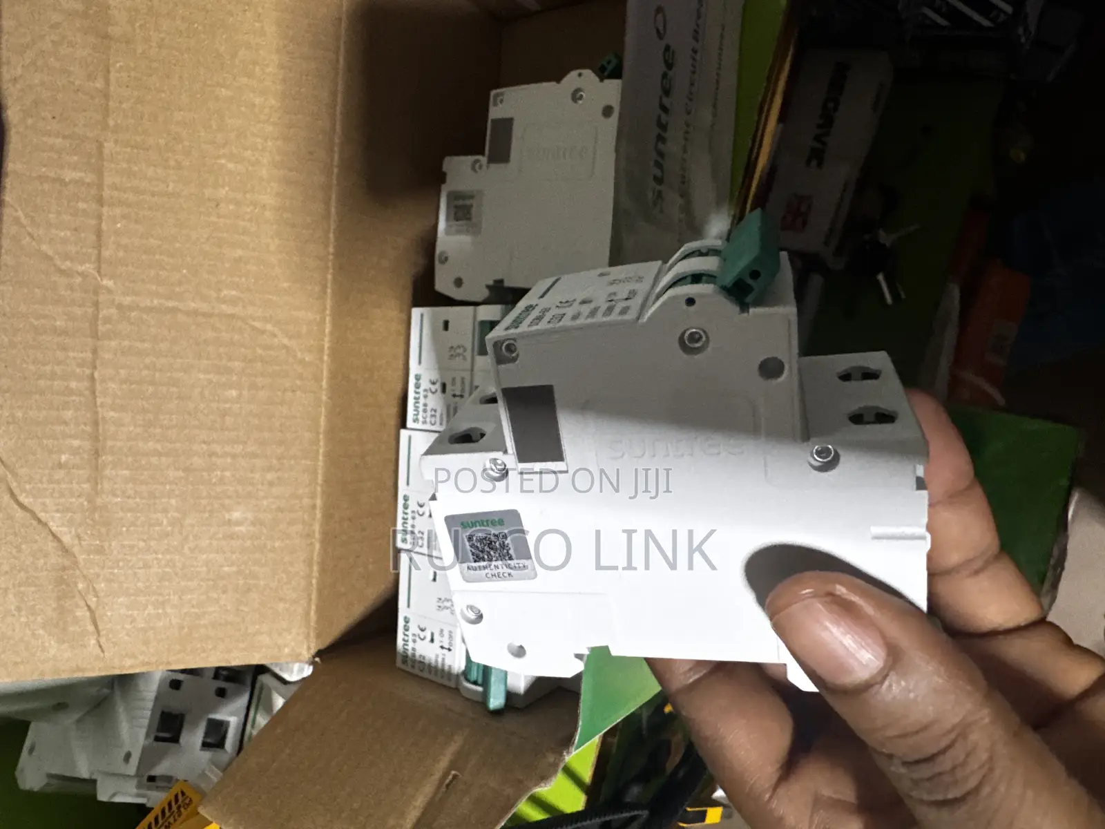 32a Suntree Ac/Dc Breaker