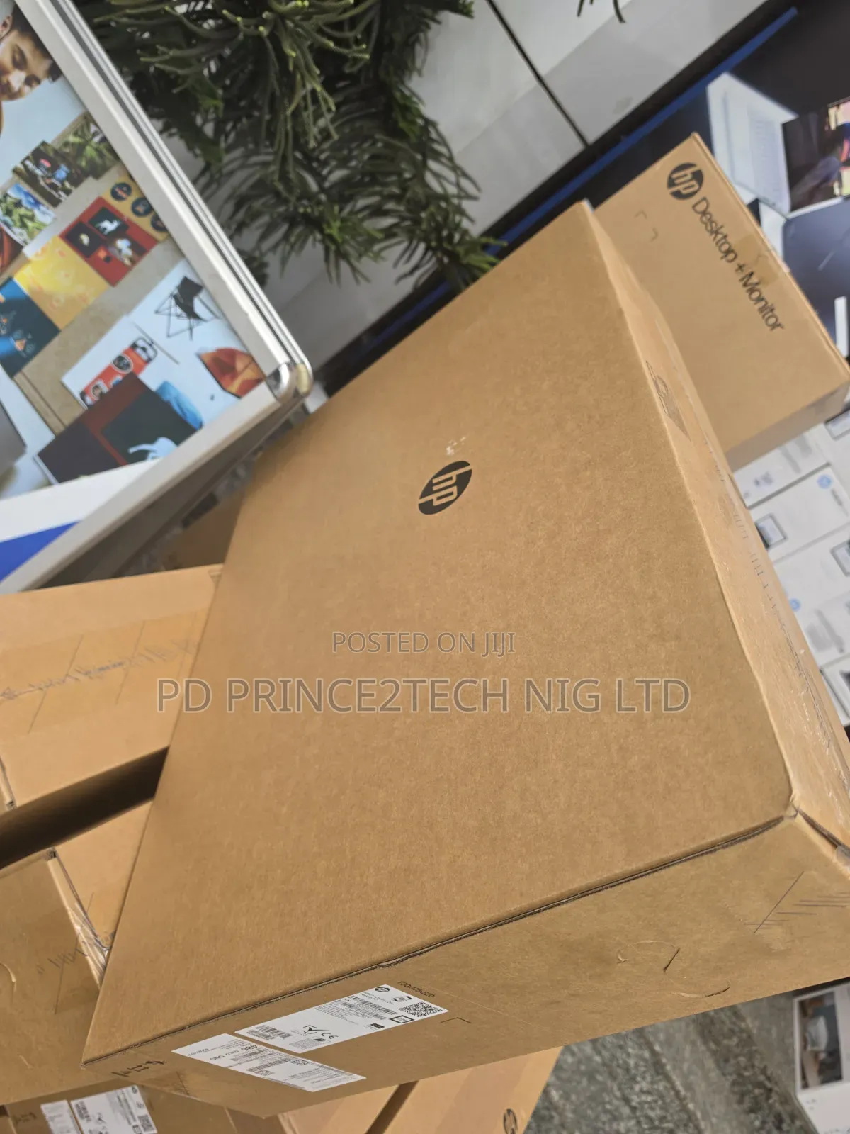 New Desktop Computer HP AiO 27 8GB Intel Core Ultra 7 SSD 512GB