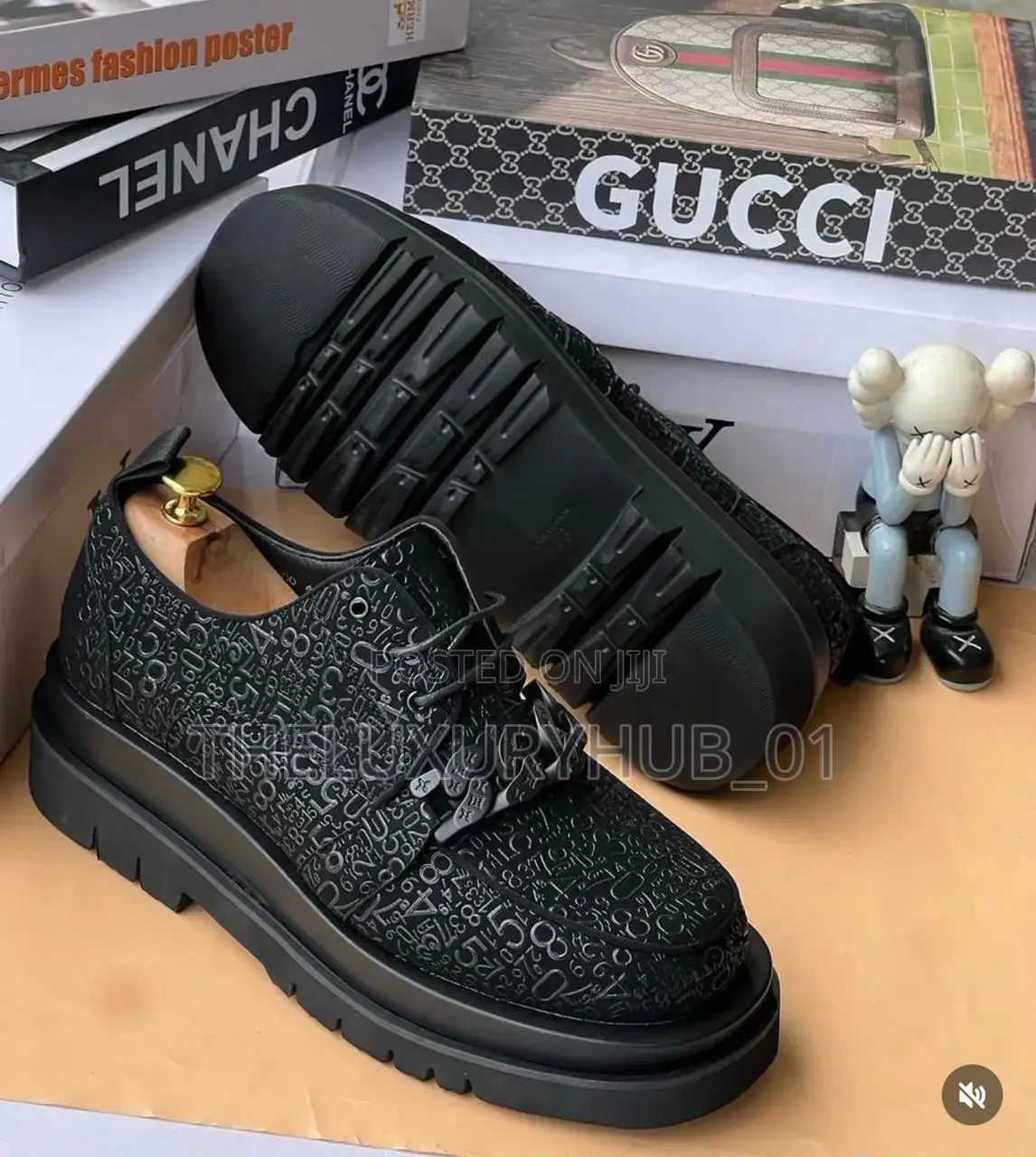 Louis Vuitton Men Corporate Shoes