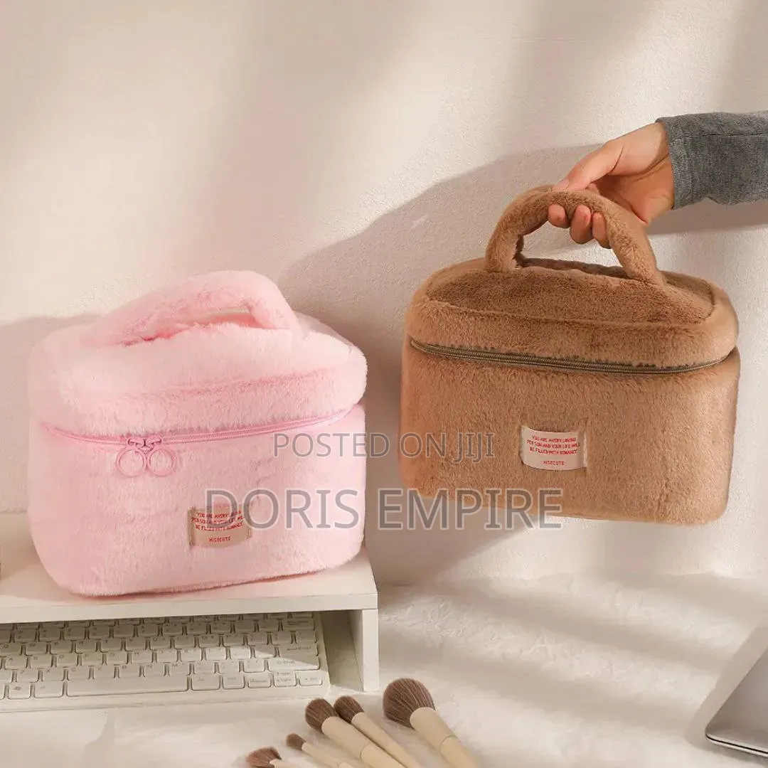 Cute Cosmetics/ Travel Toiletries Plush Bag
