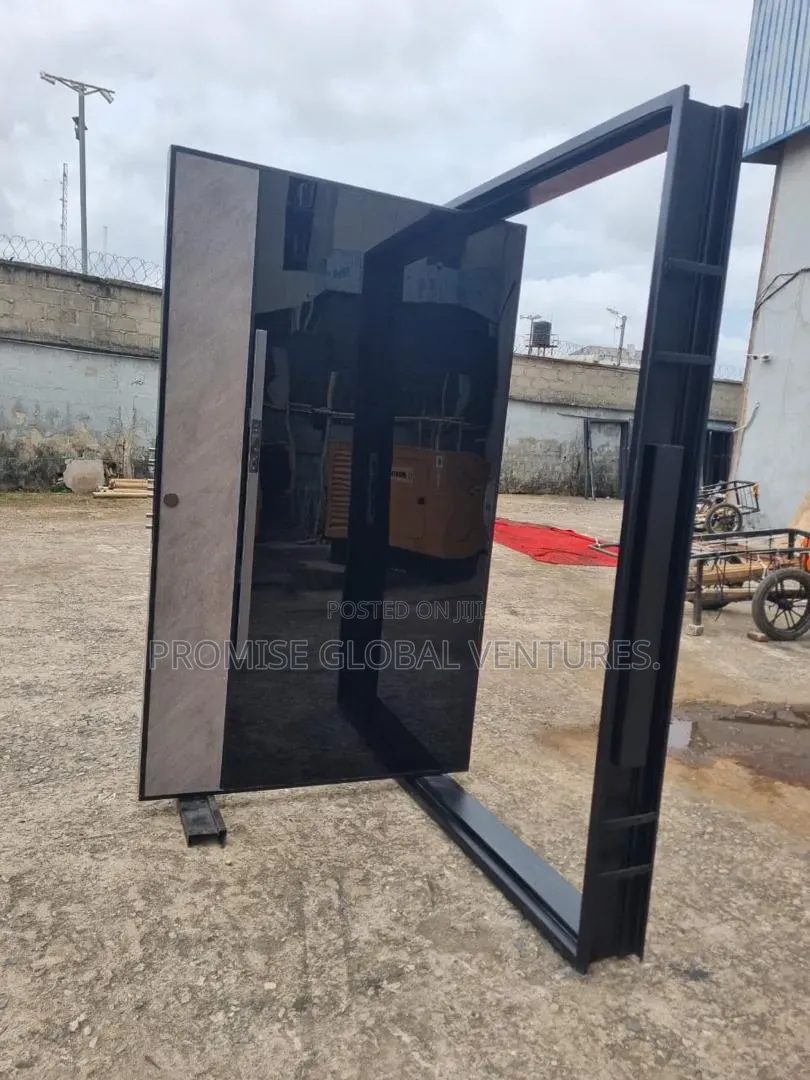 Pivot Door With Smartlock