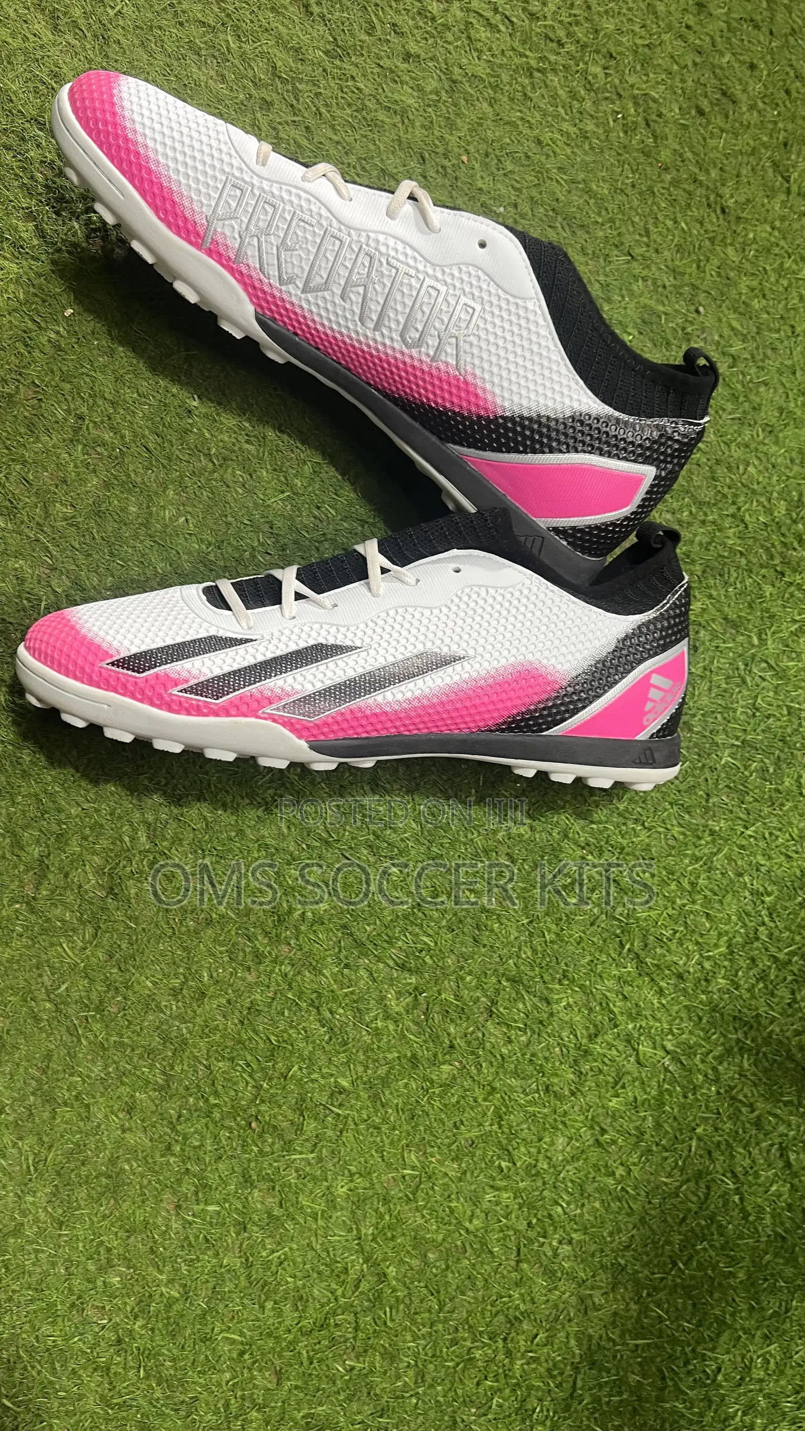Adidas Predator Astroturf Canvas Boot White/Pink (43)