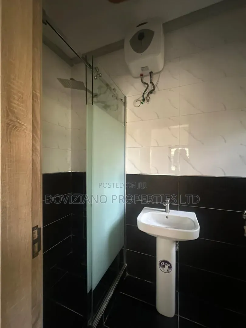 4bdrm Duplex in Ogudu GRA for rent