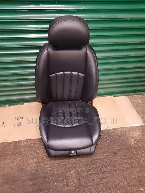 Mercedes Benz Seat 204,166 All Motor Available Sit