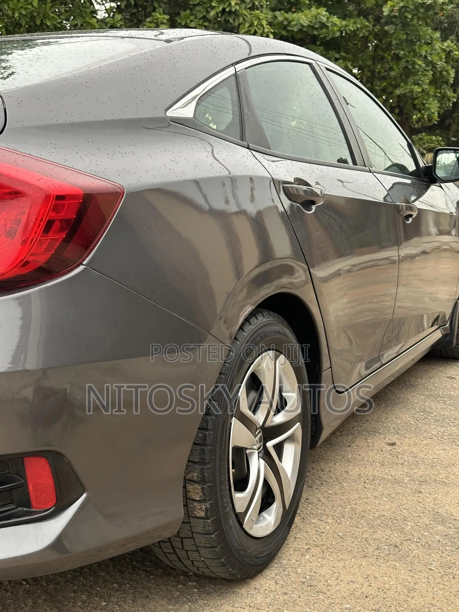 Honda Civic EX-L 4dr Sedan (1.5L 4cyl) 2016 Brown