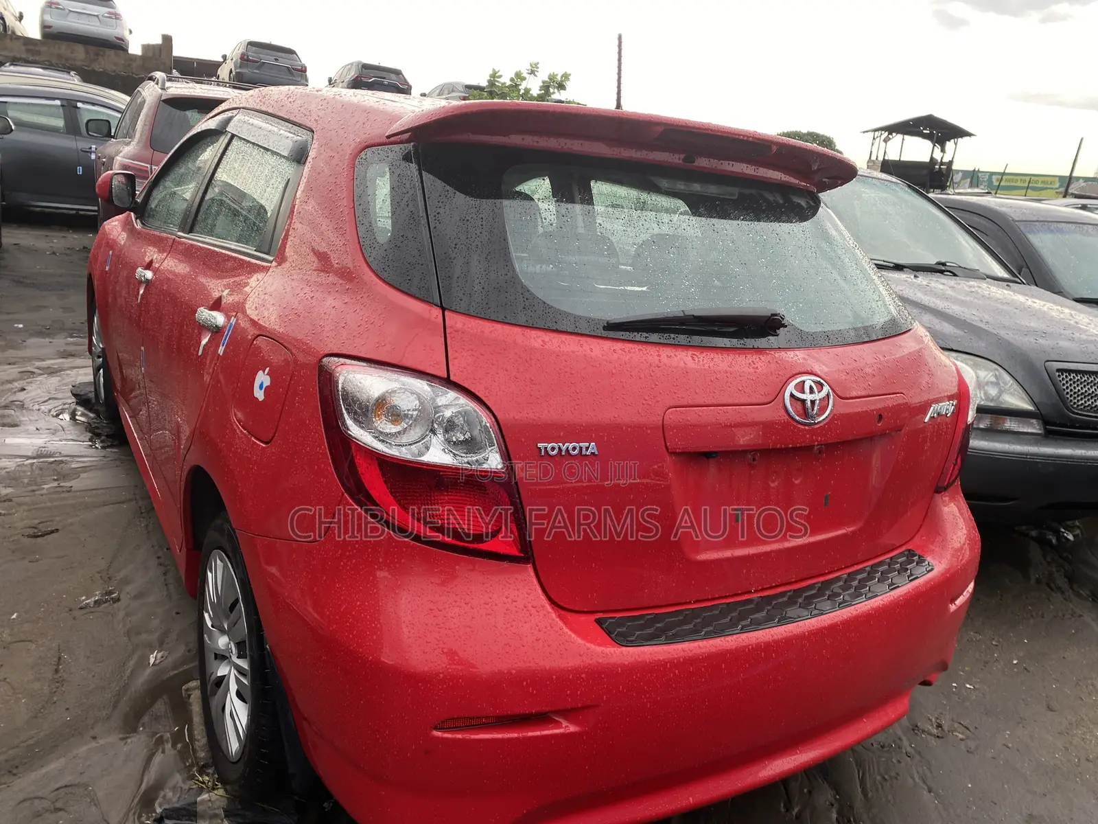 Toyota Matrix Hatchback FWD (1.8L 4cyl 5M) 2010 Red