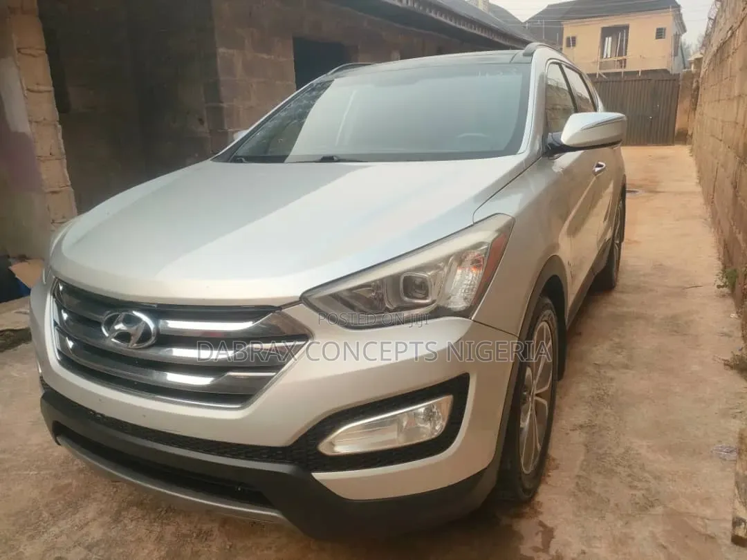 Hyundai Santa Fe Limited 4dr SUV w/Saddle Interior (3.3L 6cyl 6A) 2014