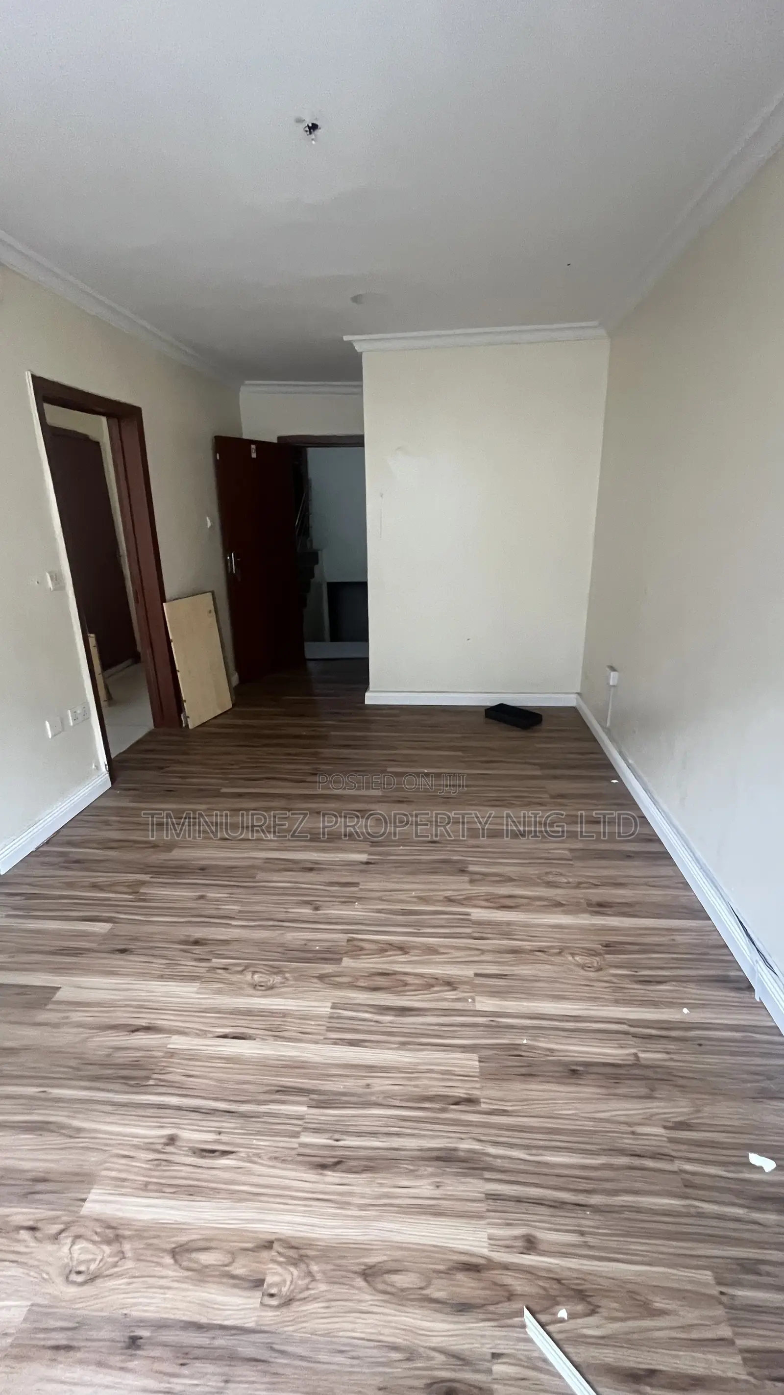1bdrm Apartment in Ikate Inside A Mini for rent