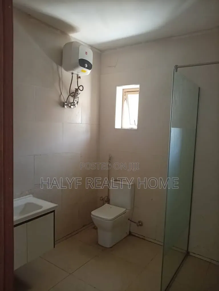 4bdrm Townhouse / Terrace in Maitama for rent
