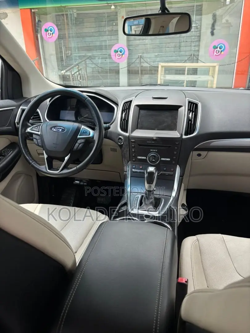 Ford Edge Titanium 4dr SUV AWD (2.0L 4cyl Turbo 6A) 2015 Gray