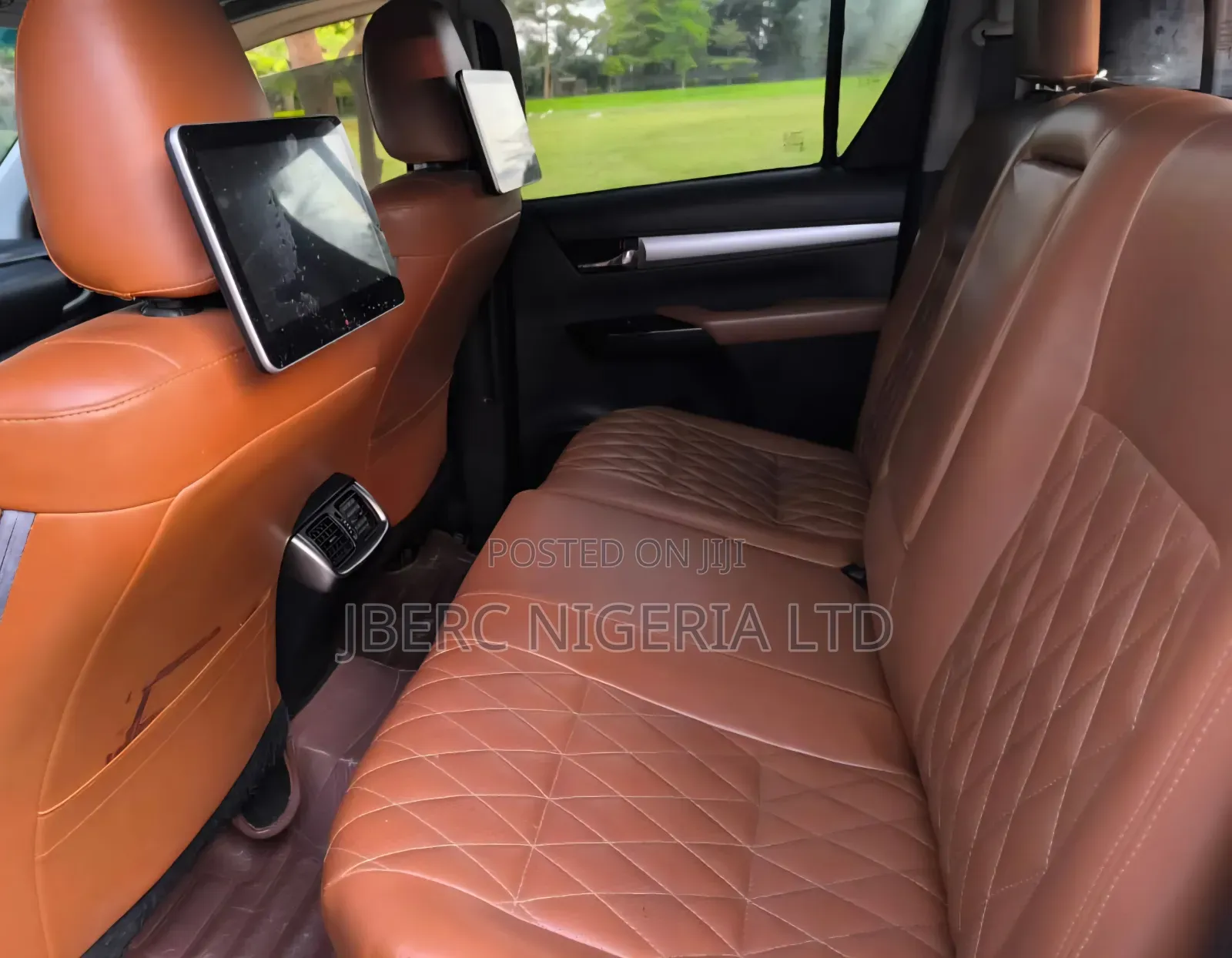 Toyota Hilux 2016 Black