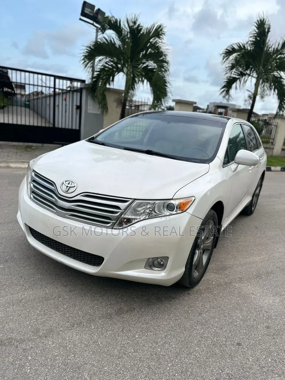 Toyota Venza XLE 2010 White